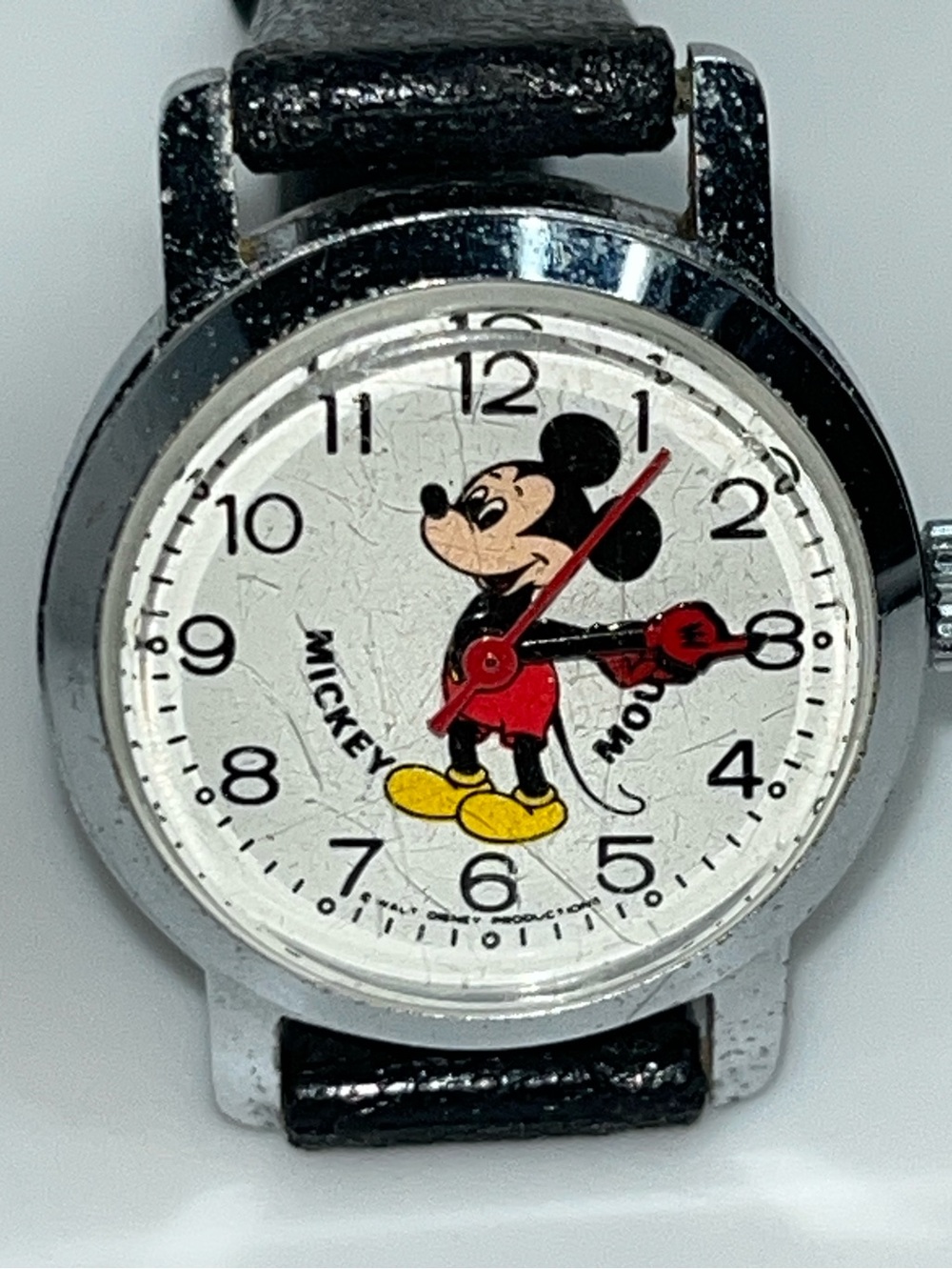 Disney: VTG Bradley Mickey Mouse Women’s Watch Winder Hong Kong Black Strap
Gre